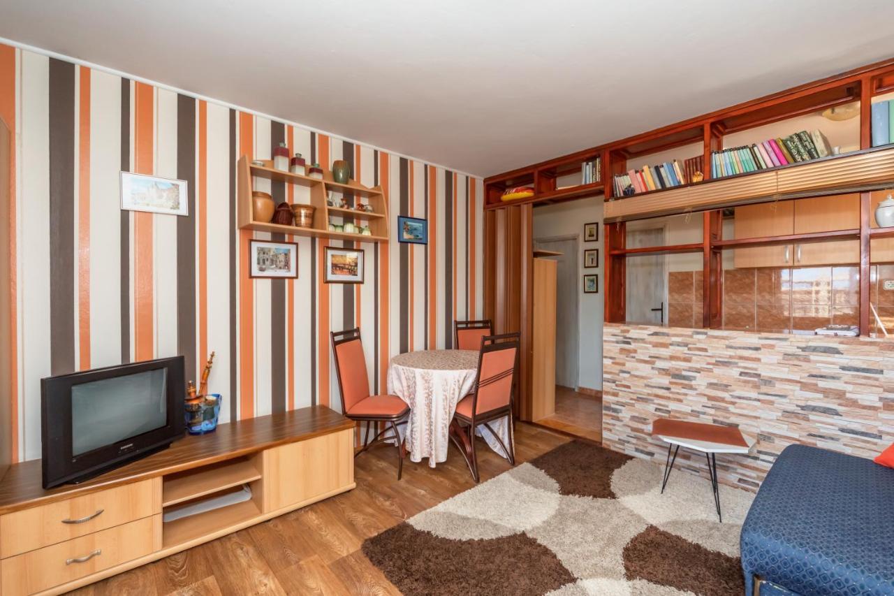 Apartments Pod Lozom With Seaview Petrovac 部屋 写真
