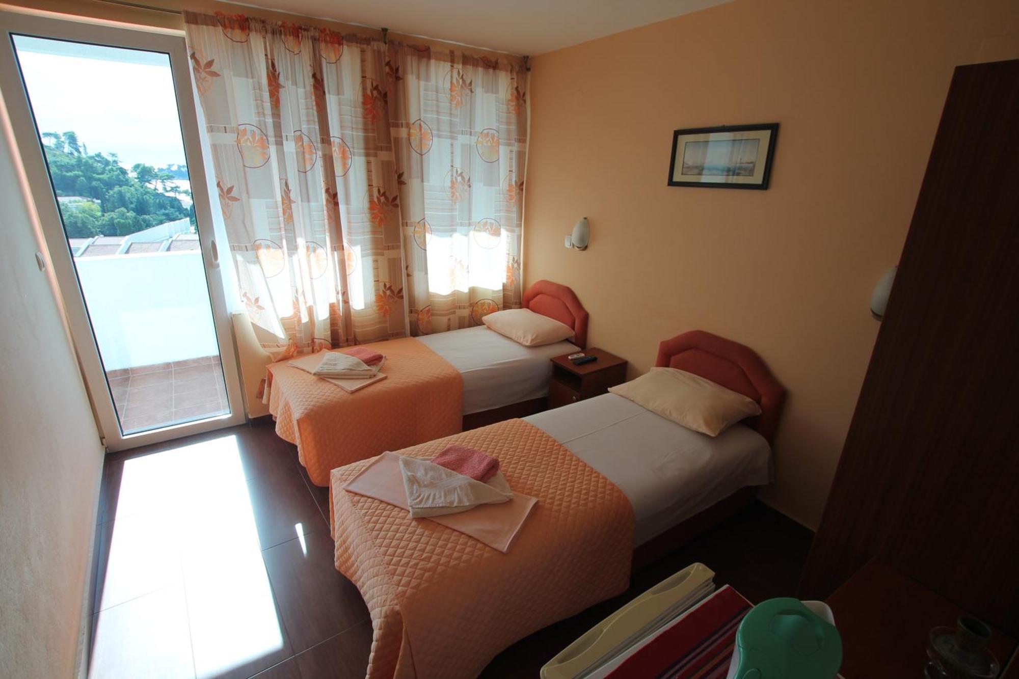 Apartments Pod Lozom With Seaview Petrovac 部屋 写真