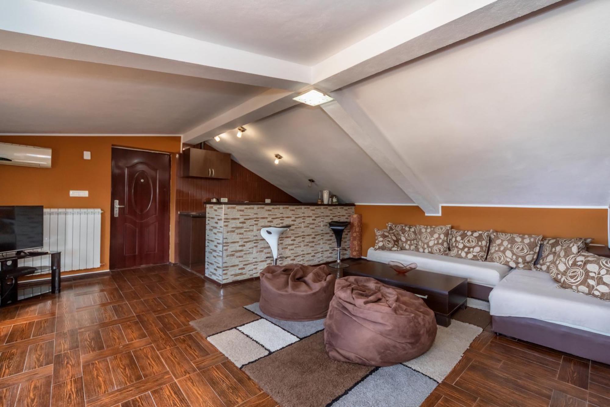 Apartments Pod Lozom With Seaview Petrovac 部屋 写真